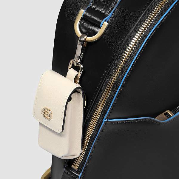 Женский кожаный рюкзак Piquadro CA6677B2/N Piquadro, Артикул: CA6677B2/N фото №1