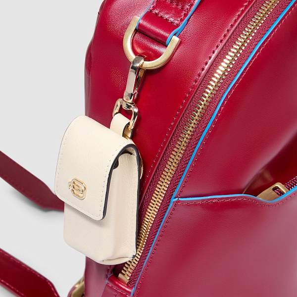 Женский кожаный рюкзак Piquadro CA6677B2/R Piquadro, Артикул: CA6677B2/R фото №1