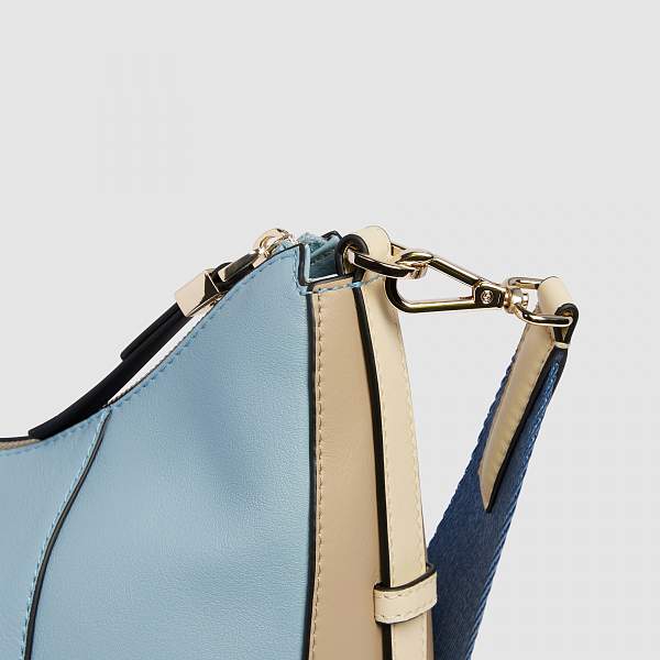 Женская сумка Piquadro BD6658W92/AZBE2 кожаная голубая Piquadro, Артикул: BD6658W92/AZBE2 фото №1