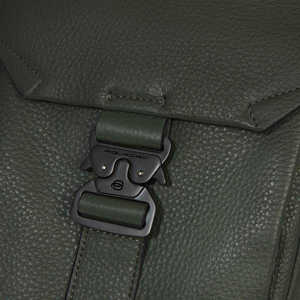 Рюкзак с одной лямкой Piquadro CA6616S135/VE кожаный Piquadro, Артикул: CA6616S135/VE фото №1