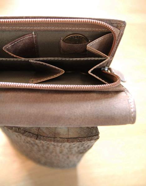 Кошелек женский KLONDIKE «Donna», натуральная кожа в светло-коричневом цвете, 18 х 10,5 х 3 см KD1031-02 KLONDIKE 1896, Артикул: KD1031-02 фото №1