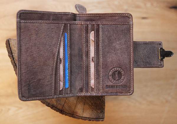 Бумажник женский KLONDIKE «Kitty», натуральная кожа в светло-коричневом цвете, 9 х 12,5 х 3 см KD1029-02 KLONDIKE 1896, Артикул: KD1029-02 фото №1