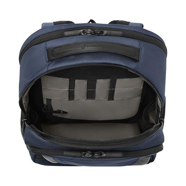 Рюкзак VICTORINOX Altmont Professional Essential Laptop Backpack 15'', синий, полиэфир, 34x27x43 см, 24 л 653289 Victorinox, Артикул: 653289 фото №1