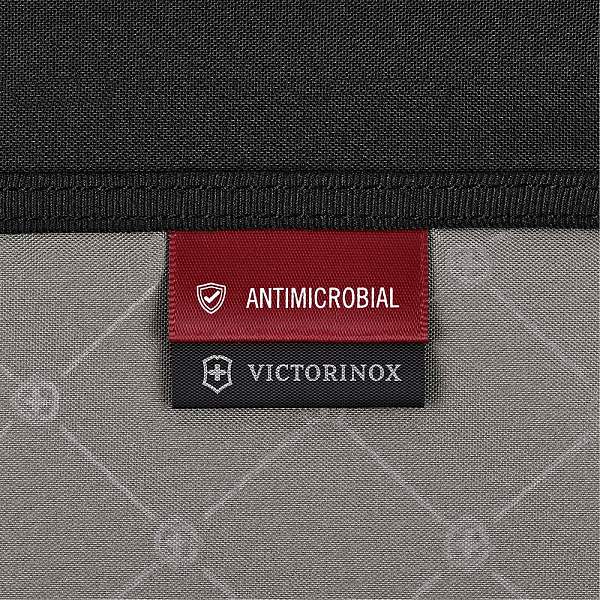 Несессер VICTORINOX Travel Essentials с крючком для подвешивания, чёрный, полиэстер, 27x11x22 см 653374 Victorinox, Артикул: 653374 фото №1