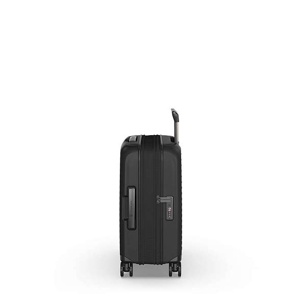 Чемодан VICTORINOX Airox Advanced, черный матовый, 100% поликарбонат Makrolon, 40x20x55 см, 33 л 612586 Victorinox, Артикул: 612586 фото №1