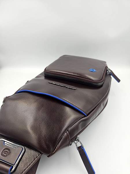 Рюкзак с одной лямкой Piquadro Piquadro, Артикул: CA5577B2/MO фото №1