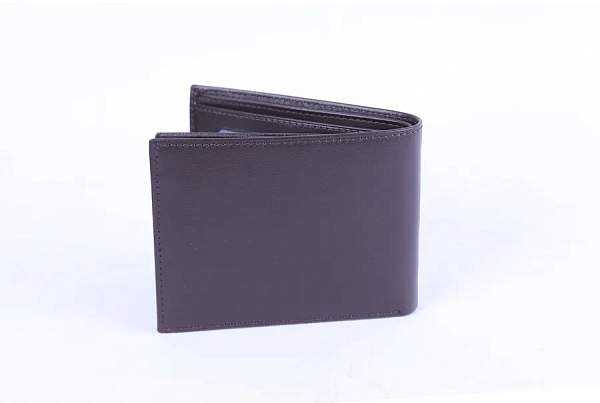 Портмоне Petek из натуральной кожи 204/1.000.222 Petek, Артикул: 204/1.000.222 фото №1