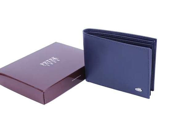 Портмоне Petek из натуральной кожи 204/1.000.88 Petek, Артикул: 204/1.000.88 фото №1