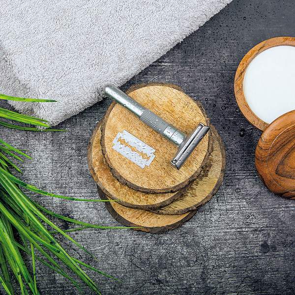 Станок Т-образный для бритья ERBE «Sensus», нержавеющая сталь, хромированное покрытие, сатинированный, серебристый цвет, в картонной коробке 6496 Erbe, Артикул: 6496 фото №1