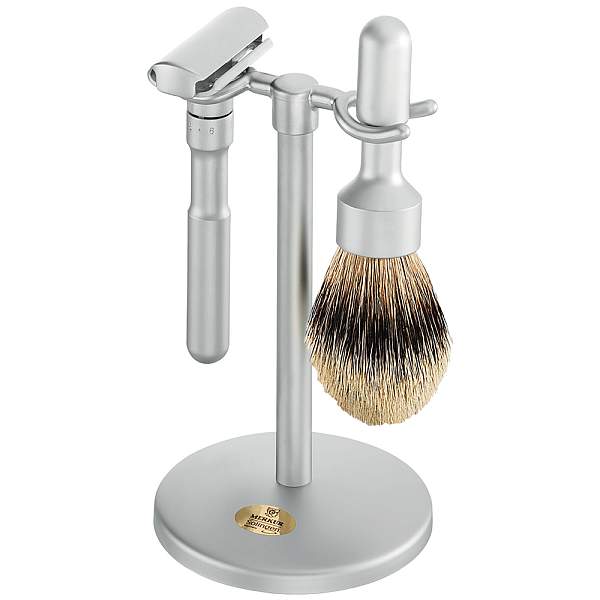 Набор бритвенный MERKUR FUTUR, 3 предмета: станок Т- образный, помазок, подставка, матовое хромированное покрытие, в картонной коробке 780002 MERKUR, Артикул: 780002 фото №1