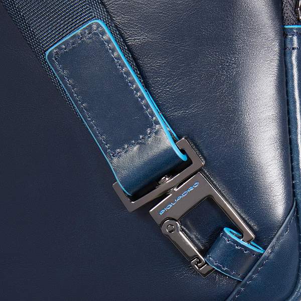 Сумка Piquadro CA6811B2/BLU2 кожаная синяя Piquadro, Артикул: CA6811B2/BLU2 фото №1
