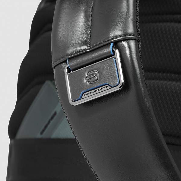Рюкзак Piquadro CA6311B2/N с расширением кожаный черный Piquadro, Артикул: CA6311B2/N фото №1