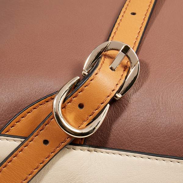 Женский кожаный рюкзак Piquadro CA4576W92/MBE бежевый-оранжевый Piquadro, Артикул: CA4576W92/MBE фото №1