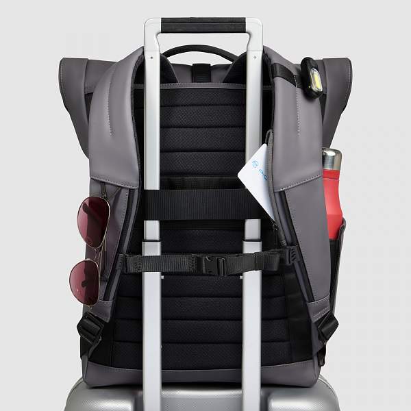 Мужской рюкзак Piquadro CA6291C2OW/GR серый Piquadro, Артикул: CA6291C2OW/GR фото №1