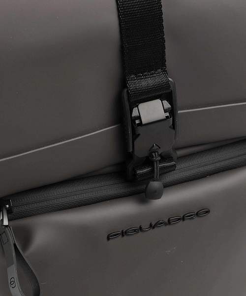 Городской рюкзак Piquadro CA6642C2OW/GR серый Piquadro, Артикул: CA6642C2OW/GR фото №1