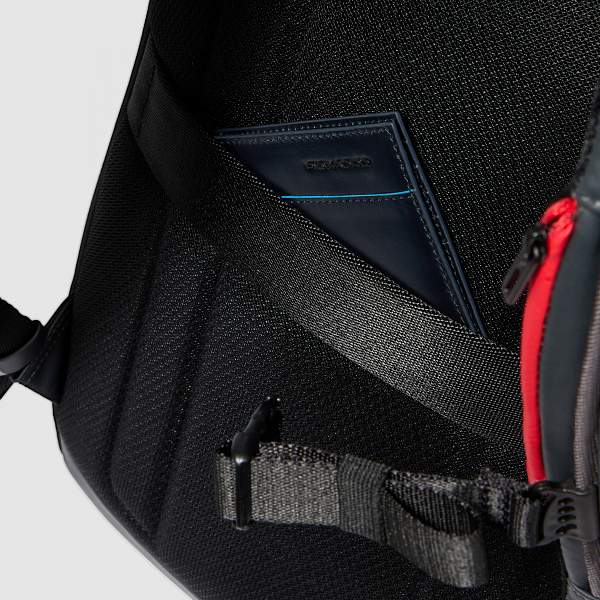 Городской-рюкзак кожаный Piquadro CA6384UB00/GRN черно-серый Piquadro, Артикул: CA6384UB00/GRN фото №1