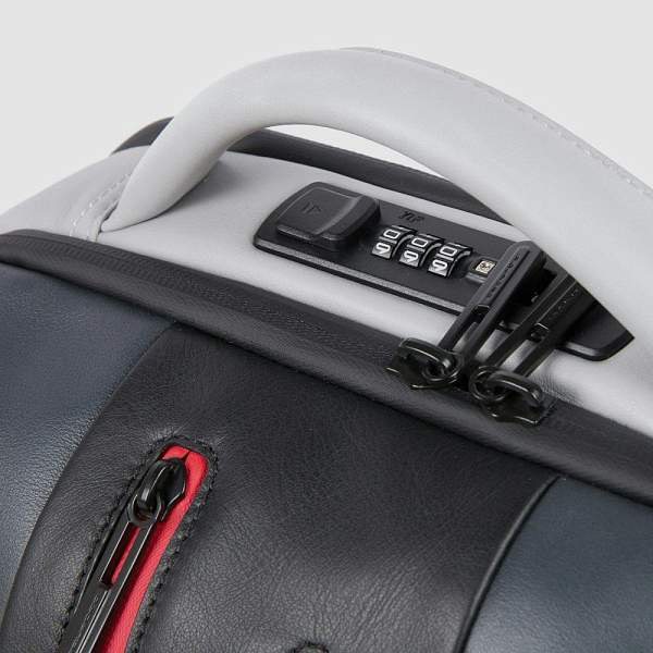 Рюкзак кожаный Piquadro CA4550UB00BML/GRN с подсветкой черно-серый Piquadro, Артикул: CA4550UB00BML/GRN фото №1