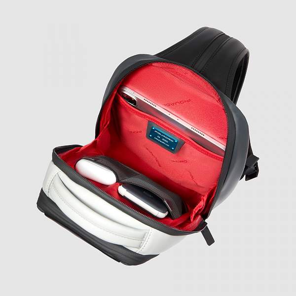 Рюкзак с одной лямкой Piquadro CA6801UB00/GRN кожаный черно-серый Piquadro, Артикул: CA6801UB00/GRN фото №1