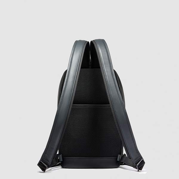 Рюкзак с одной лямкой Piquadro CA6801UB00/NGR кожаный серо-черный Piquadro, Артикул: CA6801UB00/NGR фото №1