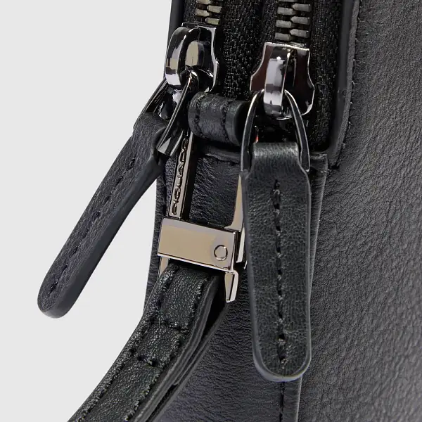 Клатч мужской с двумя отделениями Piquadro AC3944B3R/N кожаный черный Piquadro, Артикул: AC3944B3R/N фото №1