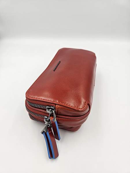 Барсетка Piquadro AC2141B2R/CU4 Piquadro, Артикул: AC2141B2R/CU4 фото №1