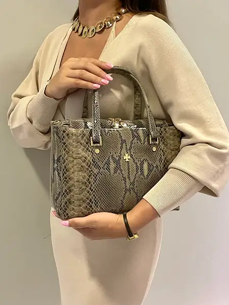 Женская сумка NARVIN из натуральной кожи 9801-Piton Sand Vasheron, Артикул: 9801-Piton Sand фото №1