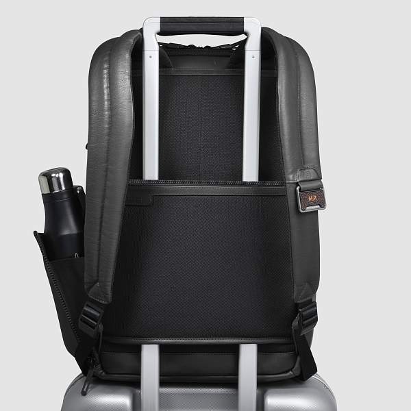 Кожаный дорожный рюкзак Piquadro CA6645AP/N Piquadro, Артикул: CA6645AP/N фото №1