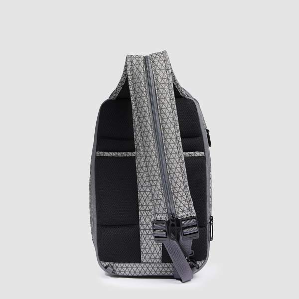 Рюкзак с одной лямкой Piquadro CA6826W139/GR серый Piquadro, Артикул: CA6826W139/GR фото №1