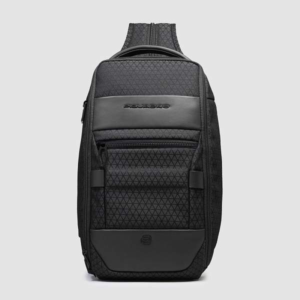 Рюкзак с одной лямкой Piquadro CA6826W139/N черный Piquadro, Артикул: CA6826W139/N фото №1