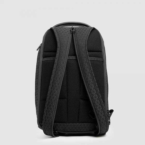 Рюкзак с одной лямкой Piquadro CA6826W139/N черный Piquadro, Артикул: CA6826W139/N фото №1