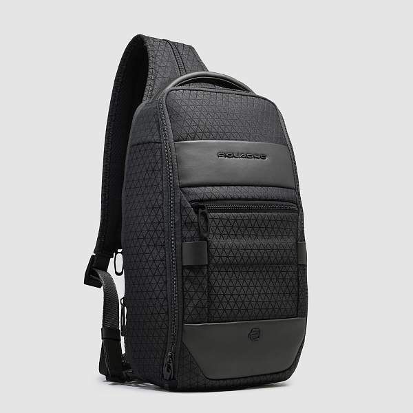 Рюкзак с одной лямкой Piquadro CA6826W139/N черный Piquadro, Артикул: CA6826W139/N фото №1