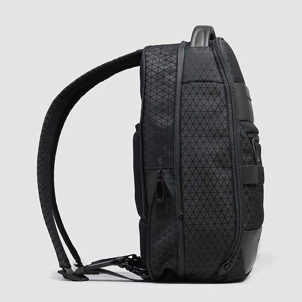 Рюкзак с одной лямкой Piquadro CA6826W139/N черный Piquadro, Артикул: CA6826W139/N фото №1