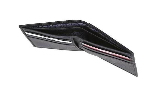 Портмоне мужское Petek из натуральной кожи 237.234.01 Petek, Артикул: 237.234.01 фото №1