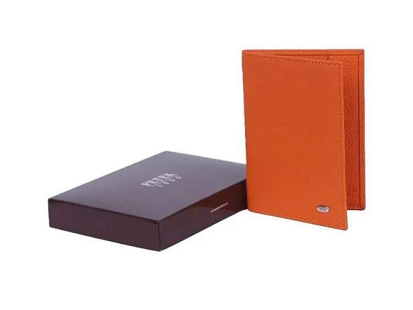 Обложка на паспорт Petek кожаная 581Q.234.89 Petek, Артикул: 581Q.234.89 фото №1