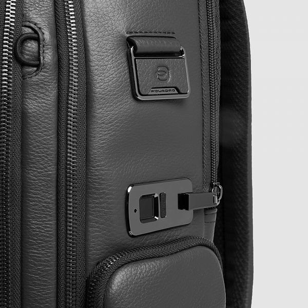 Рюкзак мужской кожаный Piquadro CA7107MOSBM/N  Piquadro, Артикул: CA7107MOSBM/N фото №1