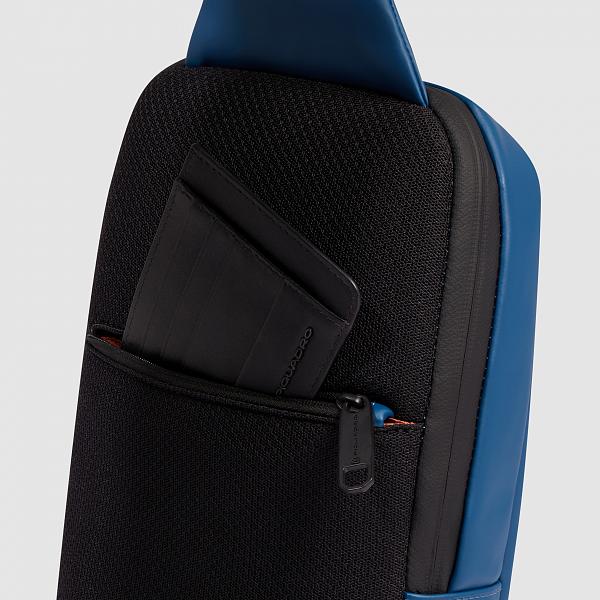 Рюкзак с одной лямкой Piquadro Corner 2.0 CA6466C2OW/AV Piquadro, Артикул: CA6466C2OW/AV фото №1