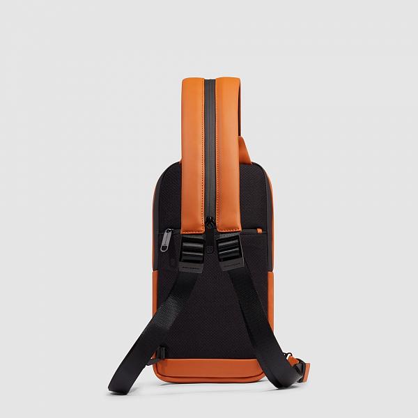 Рюкзак с одной лямкой Piquadro Corner 2.0 CA6466C2OW/CU Piquadro, Артикул: CA6466C2OW/CU фото №1