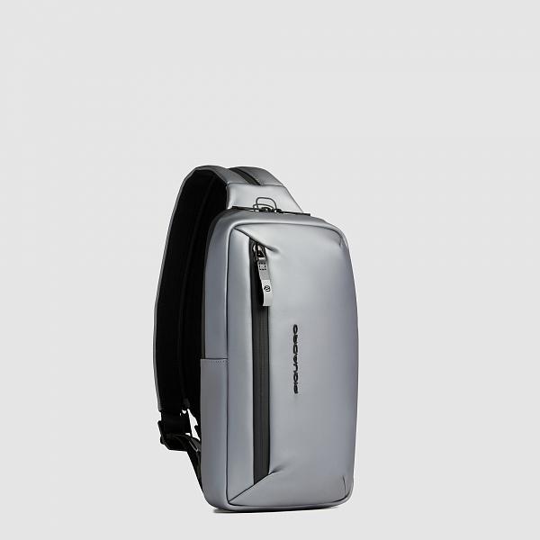 Рюкзак с одной лямкой Piquadro Corner 2.0 CA6466C2OW/MGR Piquadro, Артикул: CA6466C2OW/MGR фото №1