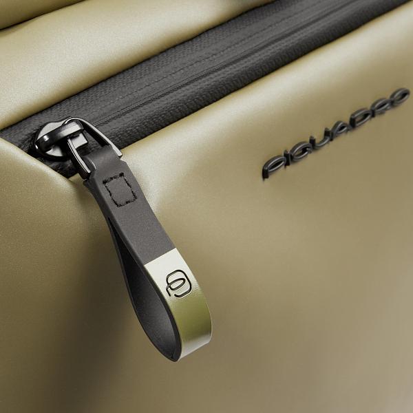 Мужской рюкзак Piquadro CA6291C2OW/VE3 оливковый Piquadro, Артикул: CA6291C2OW/VE3 фото №1