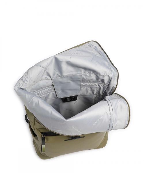 Мужской рюкзак Piquadro CA6291C2OW/VE3 оливковый Piquadro, Артикул: CA6291C2OW/VE3 фото №1