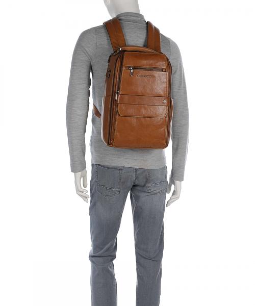 Рюкзак среднего размера кожаный Piquadro CA7021S141/BE Piquadro, Артикул: CA7021S141/BE фото №1