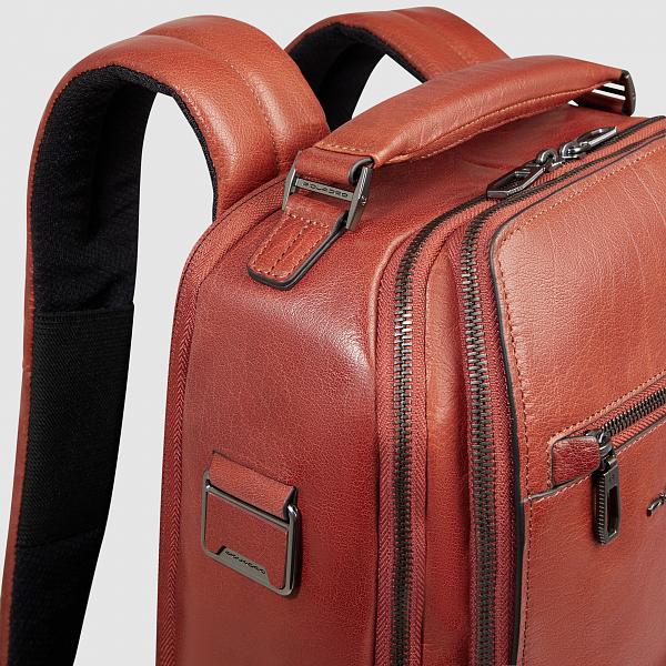 Рюкзак среднего размера кожаный Piquadro CA7021S141/CU Piquadro, Артикул: CA7021S141/CU фото №1