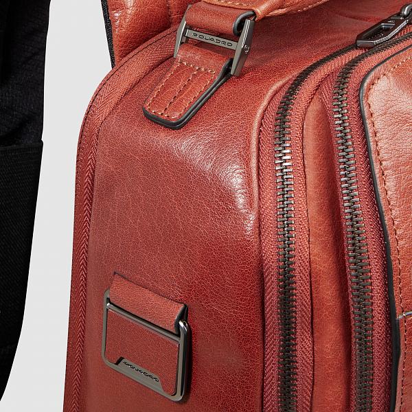 Рюкзак большой кожаный Piquadro CA7022S141/CU Piquadro, Артикул: CA7022S141/CU фото №1