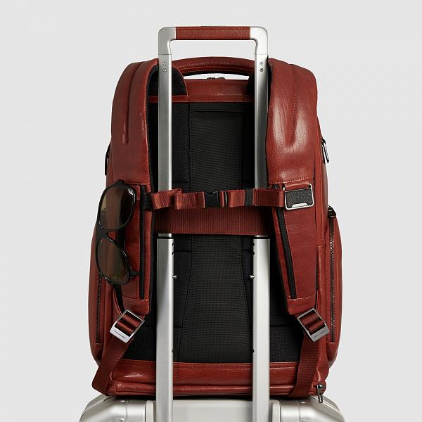 Рюкзак из натуральной кожи Piquadro CA7023S141BM/CU Piquadro, Артикул: CA7023S141BM/CU фото №1