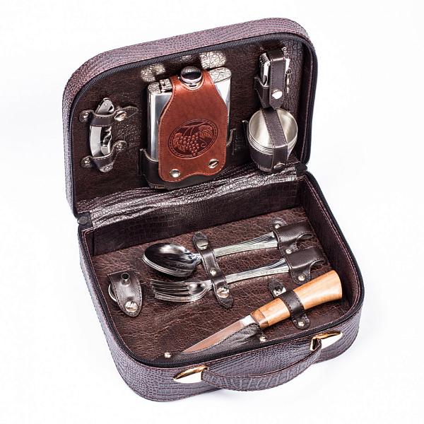 Подарочный дорожный набор в сумке-кейсе из искусственной кожи (4 персоны) AKSO 250ИИ4 АКСО, Артикул: 250ИИ4 фото №1