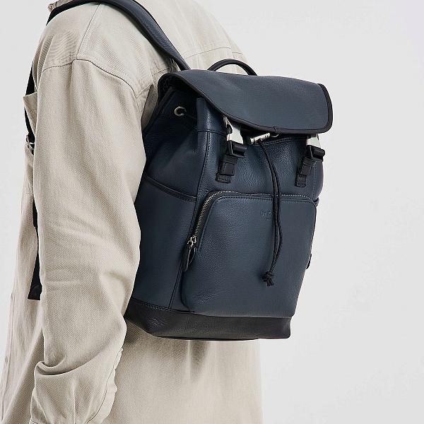 Рюкзак Dr.Koffer из натуральной кожи синий Dr.Koffer, Артикул: B402811-260-60-04 фото №1