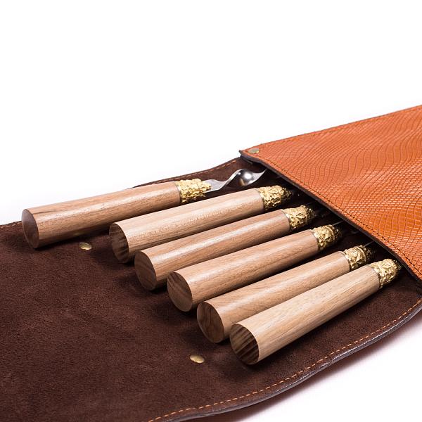 Подарочный набор шампуров 6шт. в колчане из натуральной кожи Волк AKSO 316КК6-Г2 АКСО, Артикул: 316КК6-Г2 фото №1