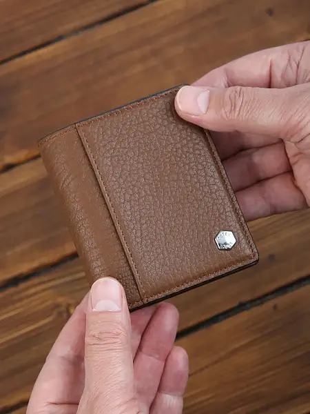 Мужское портмоне из натуральной кожи Petek 10043.X67.04+209 Petek, Артикул: 10043.X67.04+209 фото №1