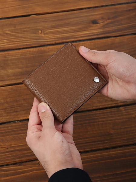 Мужское кожаное портмоне Petek 10042.X67.04+209 Petek, Артикул: 10042.X67.04+209 фото №1