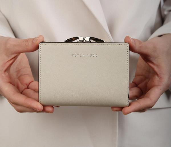 Женский кошелек Petek из натуральной кожи 10061.X113.20 Petek, Артикул: 10061.X113.20 фото №1